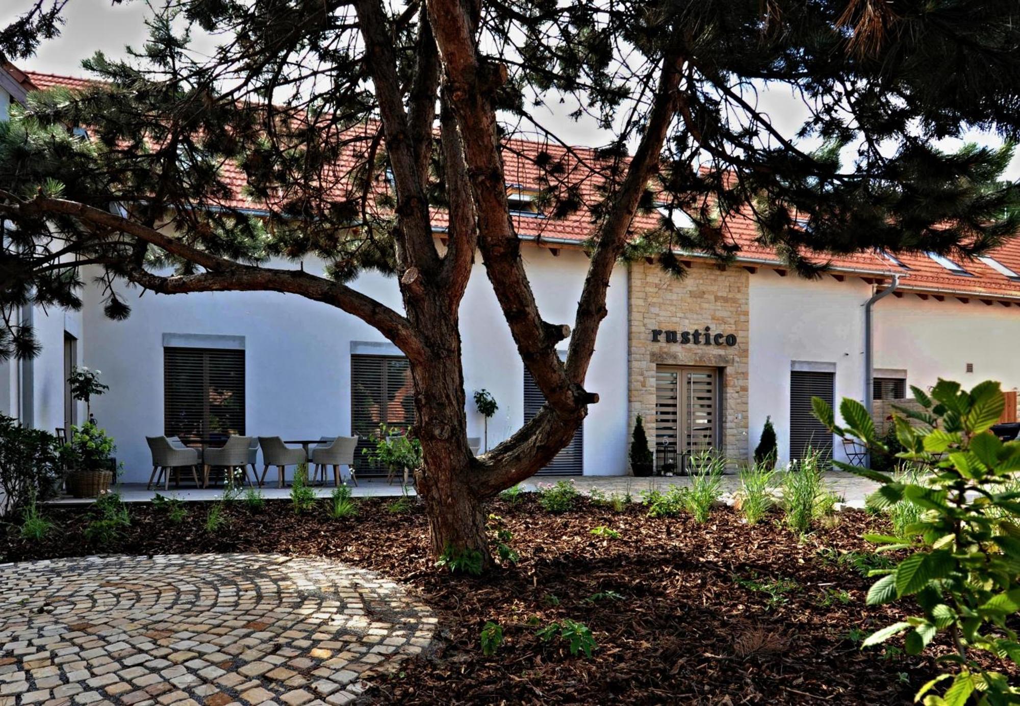Penzion Rustico S.R.O. Bučovice Kültér fotó